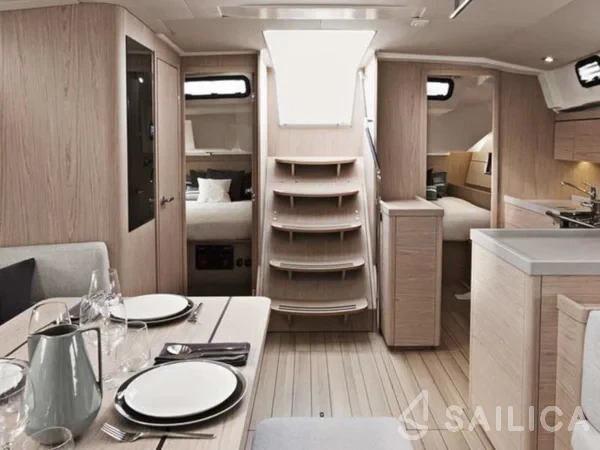 Oceanis 46 - Yacht Charter Sailica