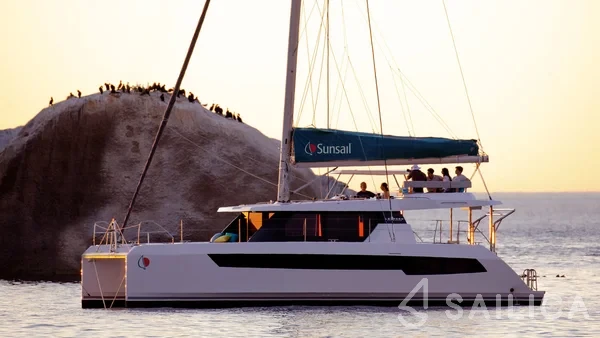 Sunsail 424 - Yacht Charter Sailica