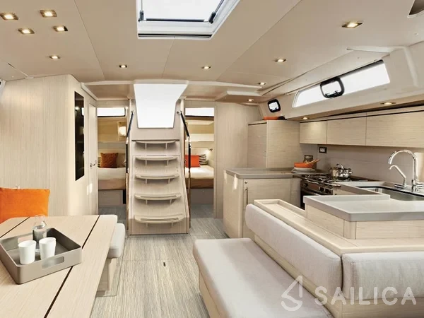 Oceanis 51.1 - Yacht Charter Sailica
