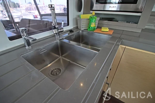 Saona 47 - Yacht Charter Sailica