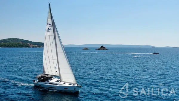 Hanse 460 - Yacht Charter Sailica