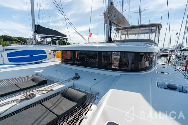 Lagoon 42 - Yacht Charter Sailica