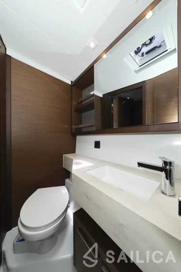 Lagoon 46  - Photo #59 Lagoon 46  - Yacht Charter Sailica