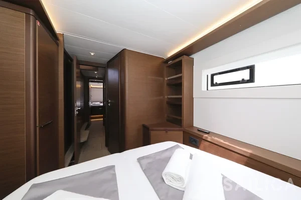Lagoon 46  - Photo #70 Lagoon 46  - Yacht Charter Sailica