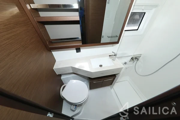 Lagoon 46  - Photo #57 Lagoon 46  - Yacht Charter Sailica