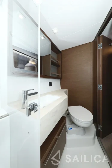 Lagoon 46  - Photo #62 Lagoon 46  - Yacht Charter Sailica