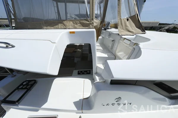Lagoon 46  - Yacht Charter Sailica