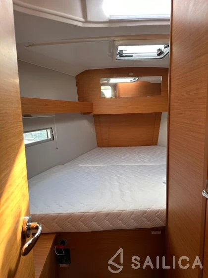 Dufour 390 Grand Large - Yacht Charter Sailica
