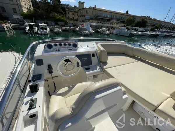 Azimut 47 - Yacht Charter Sailica