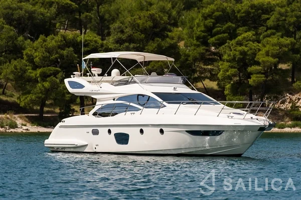 Azimut 47 - Yacht Charter Sailica