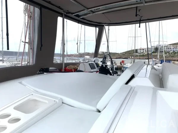 Bali 4.1 - Photo #26 Bali 4.1 - Yacht Charter Sailica
