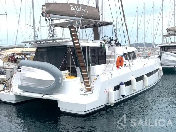 Bali 4.1 - Photo #23 Bali 4.1 - Yacht Charter Sailica