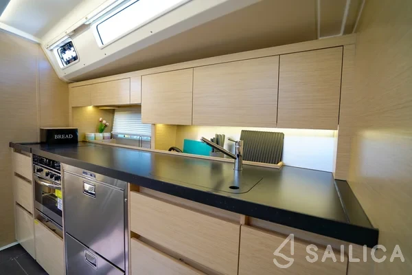 Hanse 508 - Yacht Charter Sailica