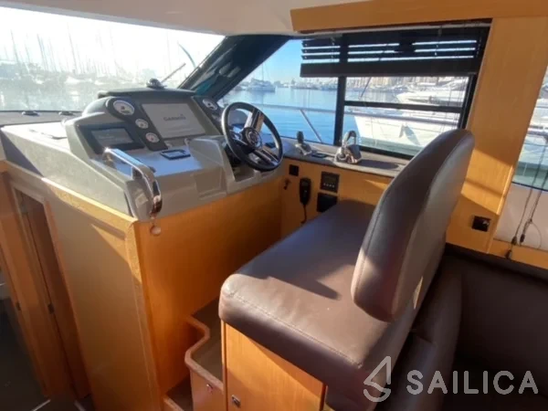 Bavaria Virtess 420 Fly - Yacht Charter Sailica