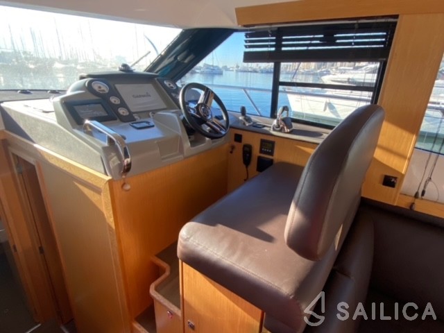 Bavaria Virtess 420 Fly - Yacht Charter Sailica
