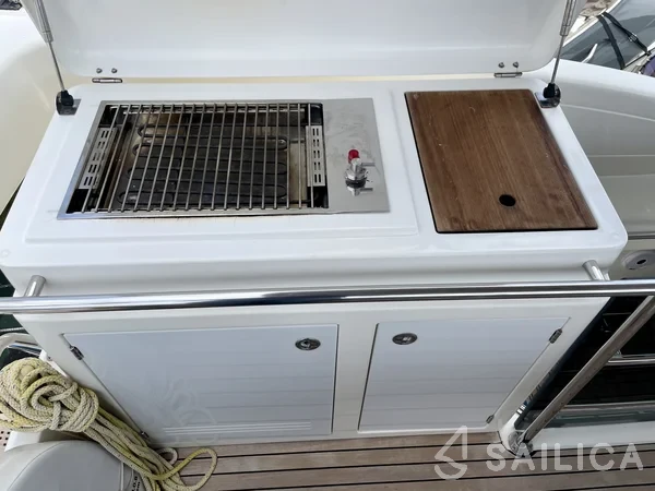 Bavaria Virtess 420 Fly - Yacht Charter Sailica