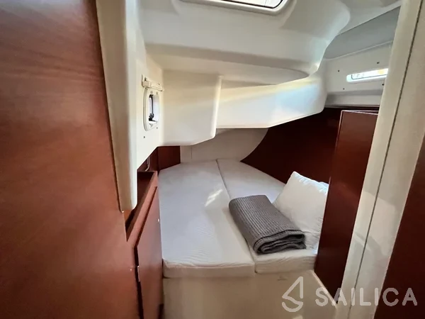 Hanse 458 - Yacht Charter Sailica