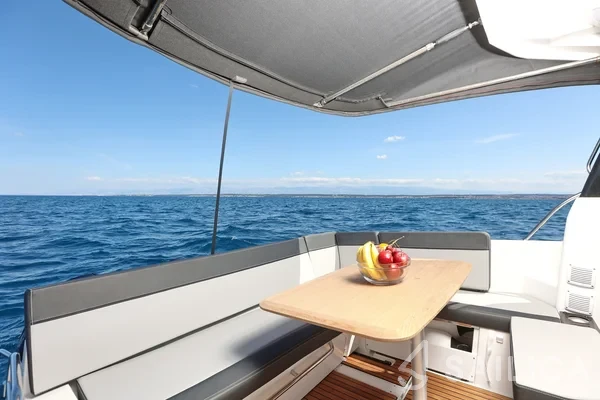 Merry Fisher 1095 - Yacht Charter Sailica