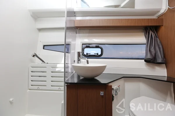 Merry Fisher 1095 - Yacht Charter Sailica