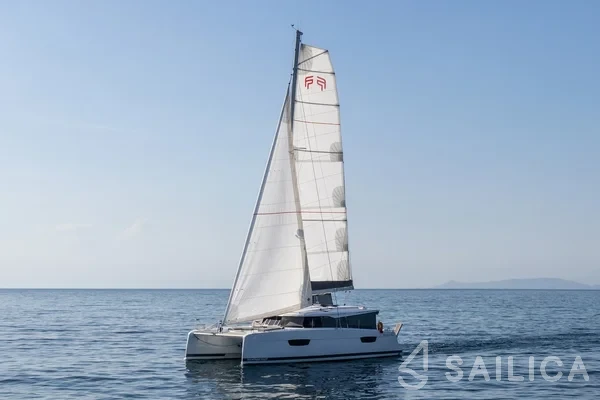 Astréa 42 - Yacht Charter Sailica