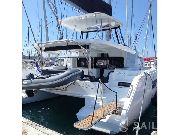 Lagoon 46  - Yacht Charter Sailica