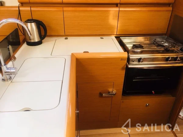 Sun Odyssey 379 - Yacht Charter Sailica