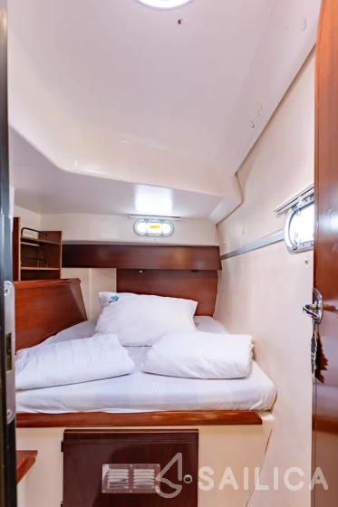 Lavezzi 40 - Yacht Charter Sailica