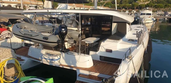 Lagoon 42 - Yacht Charter Sailica