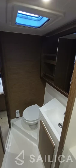 Lagoon 42 - Yacht Charter Sailica