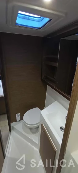 Lagoon 42 - Yacht Charter Sailica