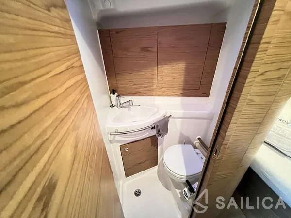 Elan 40 Impression - Yacht Charter Sailica