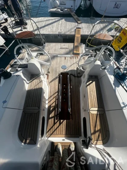 Elan 40 Impression - Yacht Charter Sailica