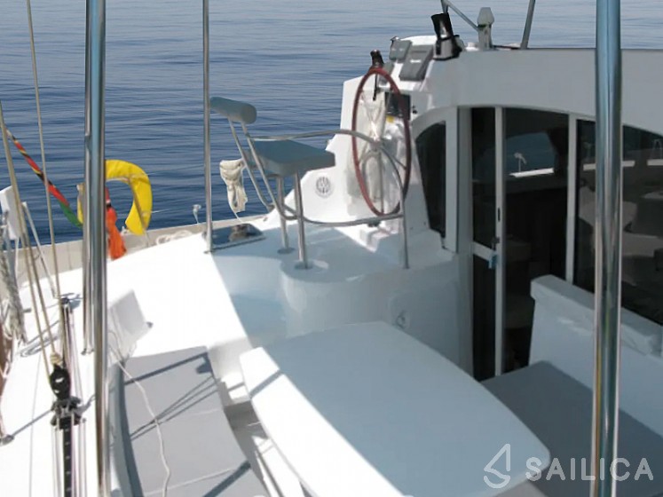 Lagoon 380 S2 - Yacht Charter Sailica