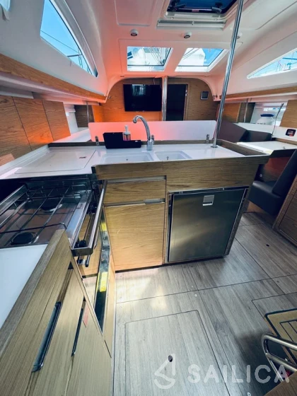 Elan 40 Impression - Yacht Charter Sailica