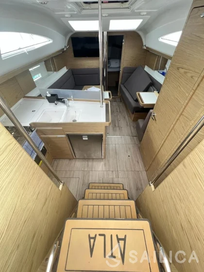 Elan 40 Impression - Yacht Charter Sailica