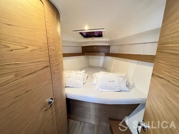 Elan 40 Impression - Yacht Charter Sailica