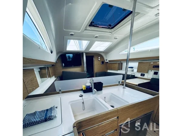 Elan 40 Impression - Yacht Charter Sailica