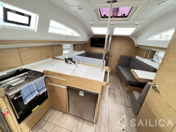 Elan 40 Impression - Yacht Charter Sailica