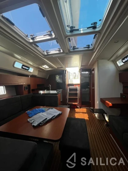 Hanse 458 - Yacht Charter Sailica