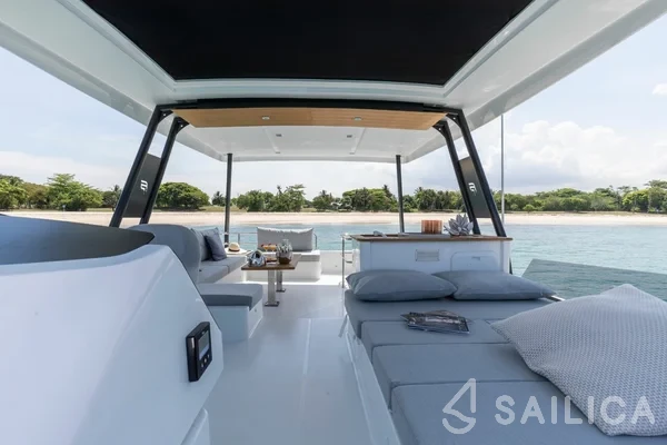 MY5 - Yacht Charter Sailica