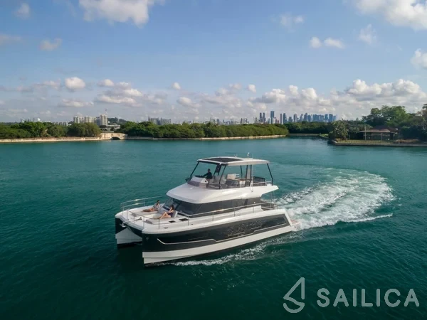 MY5 - Yacht Charter Sailica