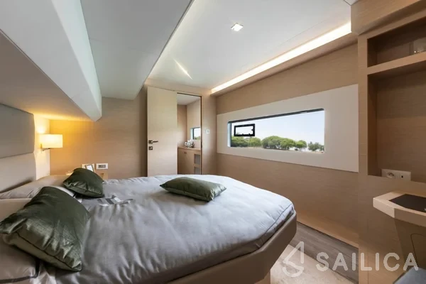 MY5 - Yacht Charter Sailica