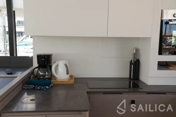 MY5 - Yacht Charter Sailica