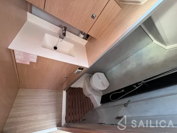 Bavaria C42 - Yacht Charter Sailica