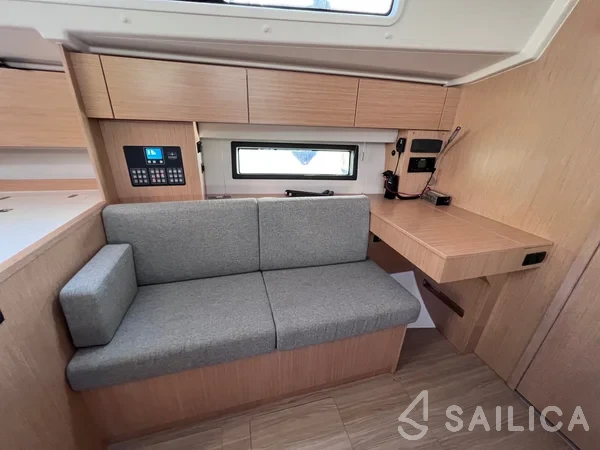 Bavaria C42 - Yacht Charter Sailica