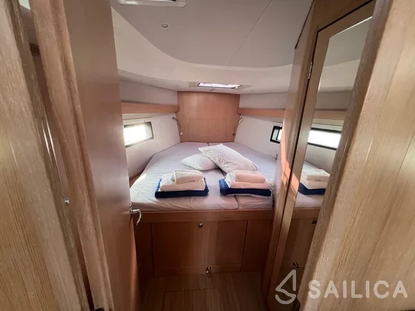 Bavaria C42 - Yacht Charter Sailica