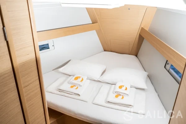 Dufour 412 GL - Yacht Charter Sailica