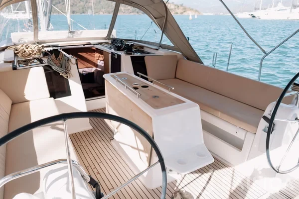 Dufour 412 GL - Yacht Charter Sailica