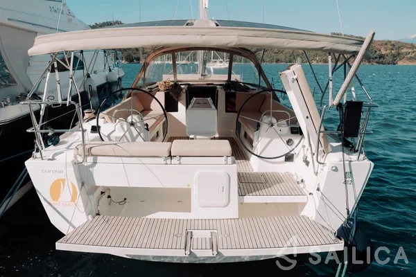 Dufour 412 GL - Yacht Charter Sailica