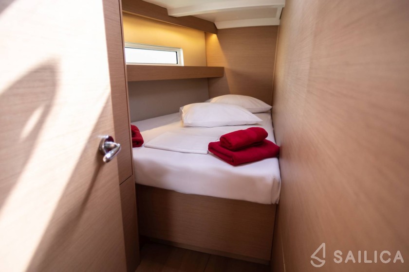 Sun Odyssey 440 - Yacht Charter Sailica